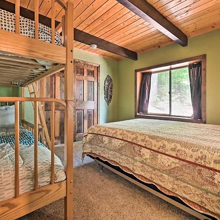 Swiss-Style Chalet With Fireplace - Near Story Land! バートレット エクステリア 写真