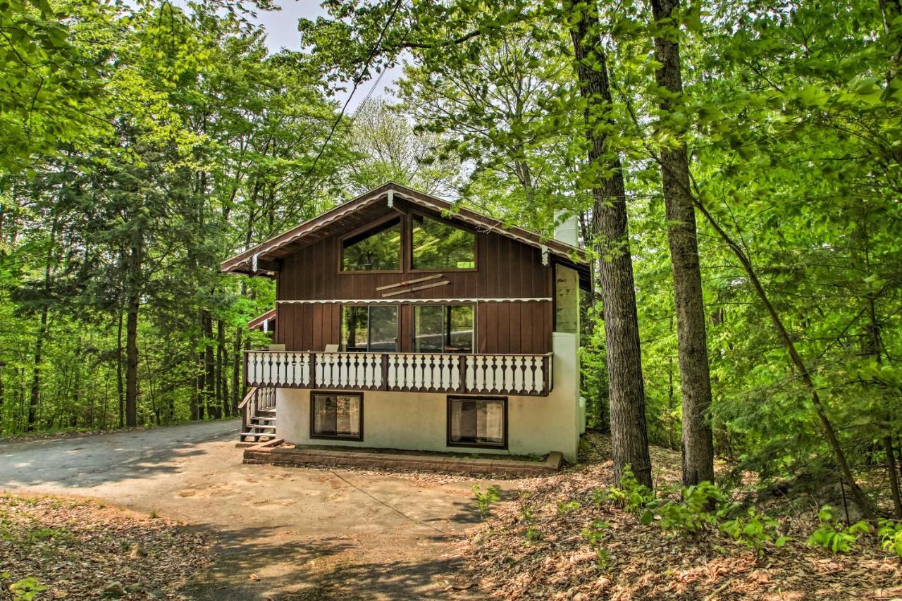 Swiss-Style Chalet With Fireplace - Near Story Land! バートレット エクステリア 写真
