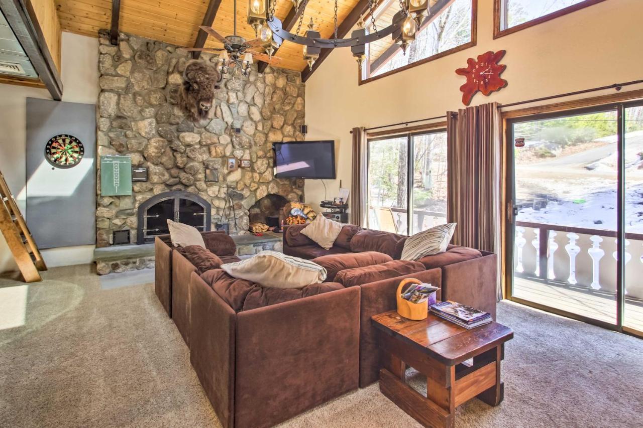 Swiss-Style Chalet With Fireplace - Near Story Land! バートレット エクステリア 写真